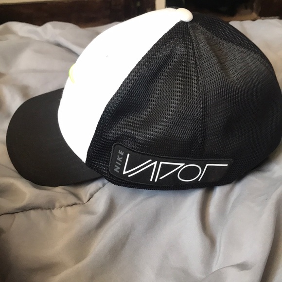 Nike hat - Picture 2 of 4